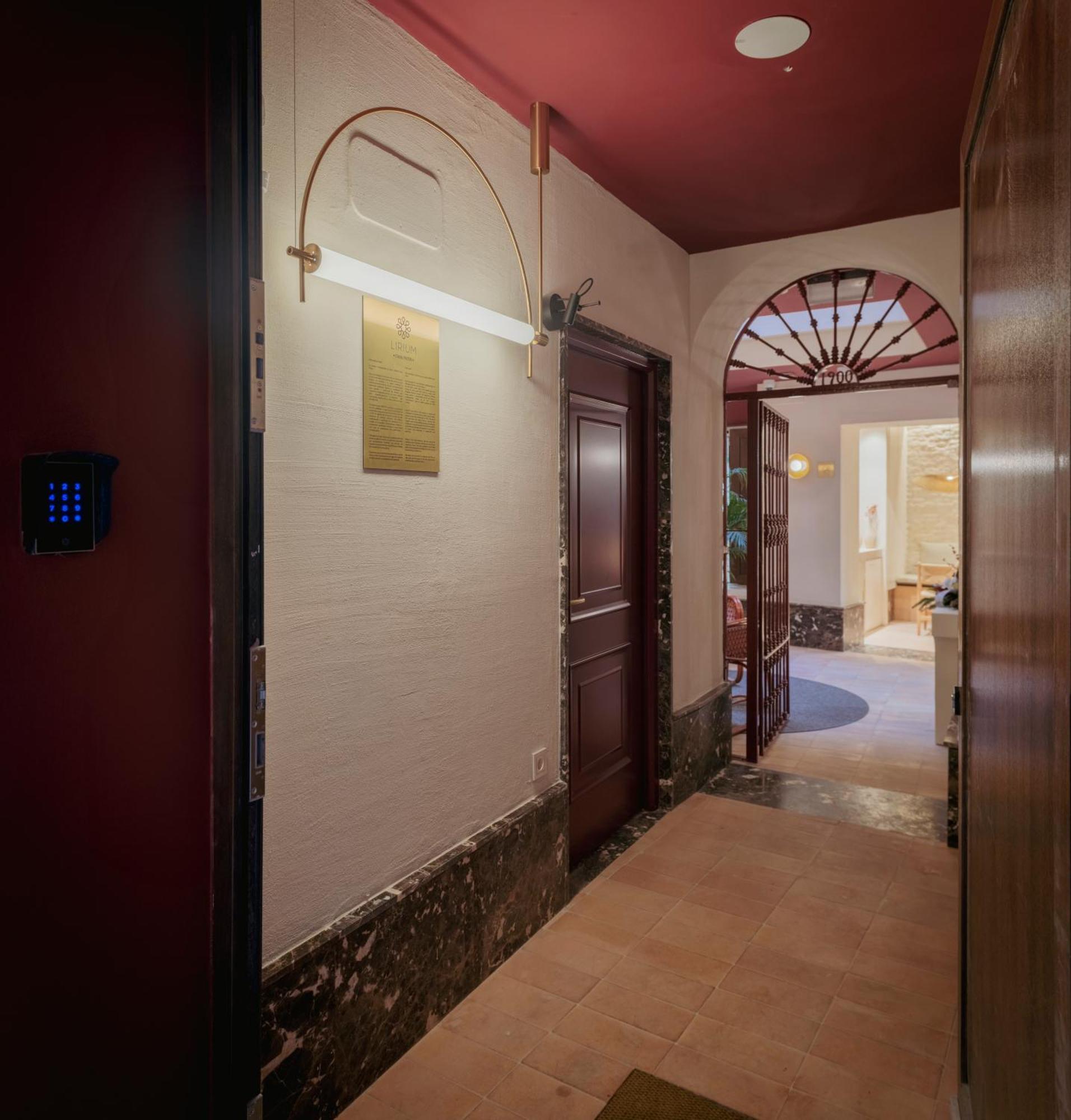 Lirium Casa Patio Hotel Seville Ngoại thất bức ảnh