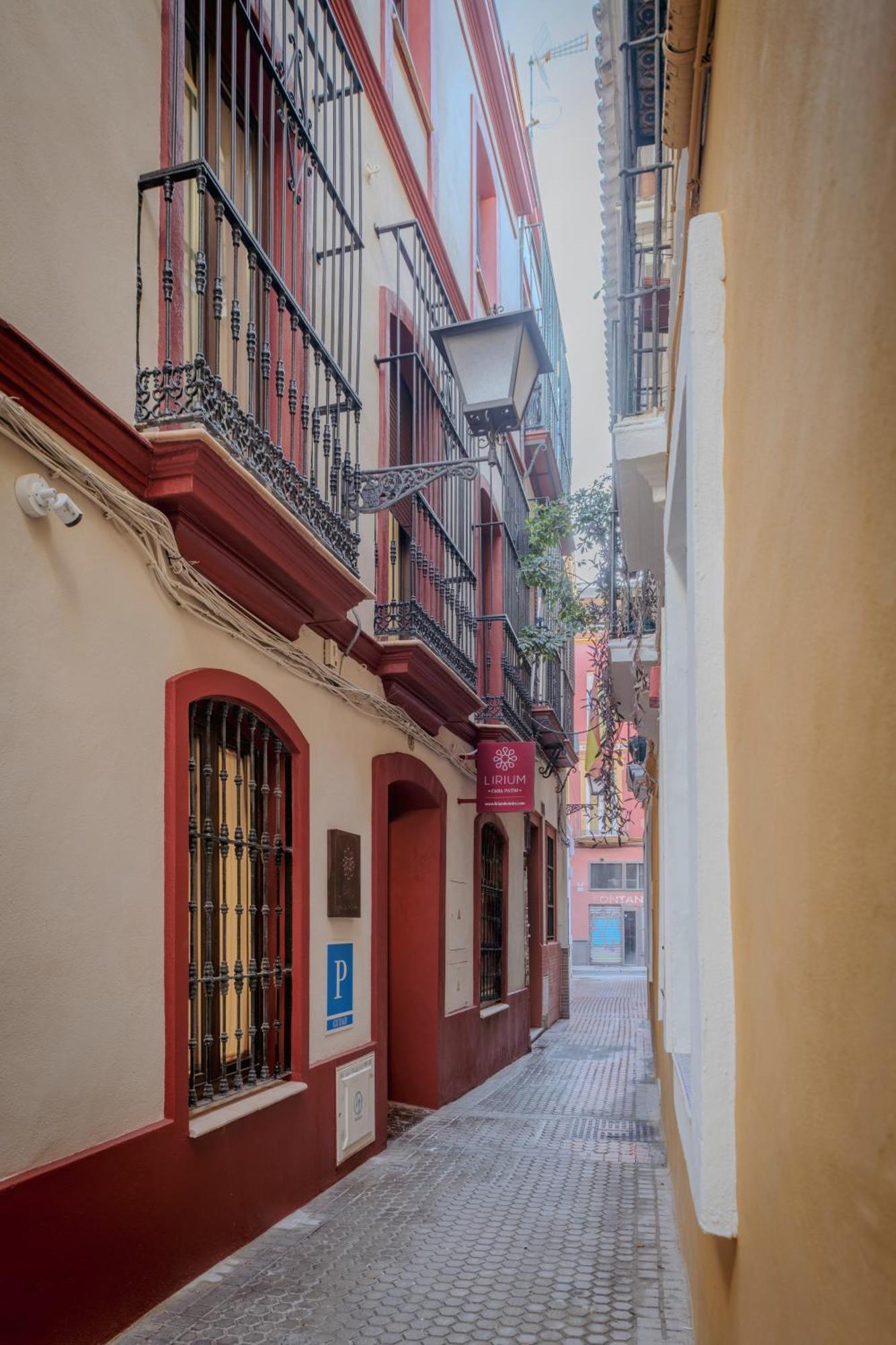 Lirium Casa Patio Hotel Seville Ngoại thất bức ảnh