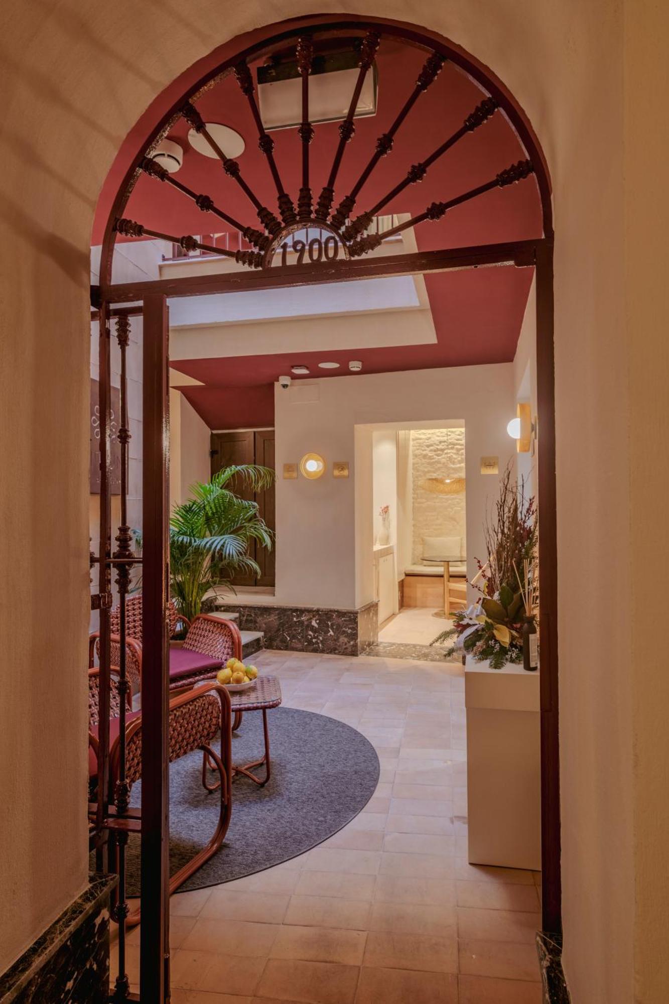 Lirium Casa Patio Hotel Seville Ngoại thất bức ảnh