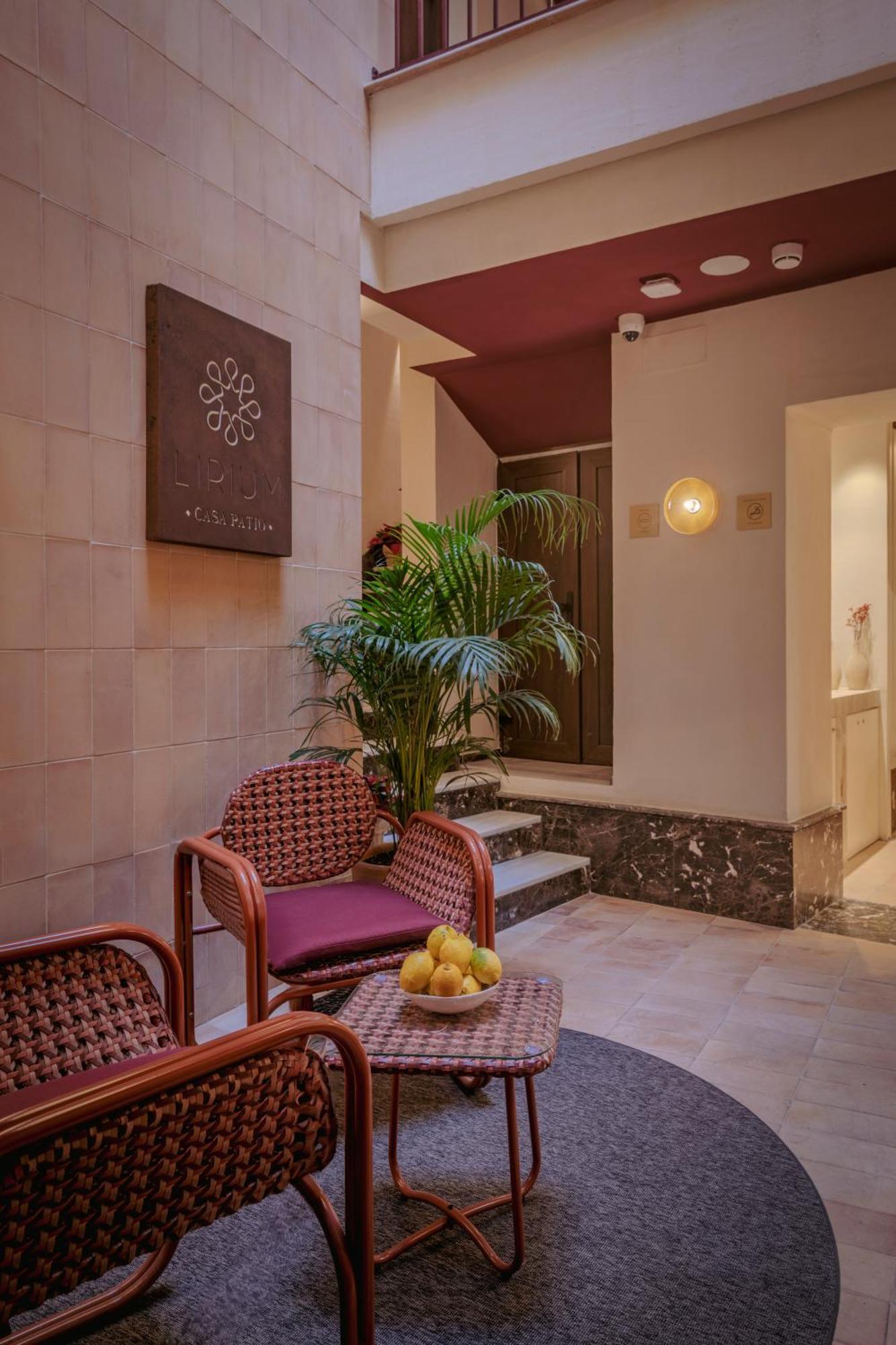 Lirium Casa Patio Hotel Seville Ngoại thất bức ảnh