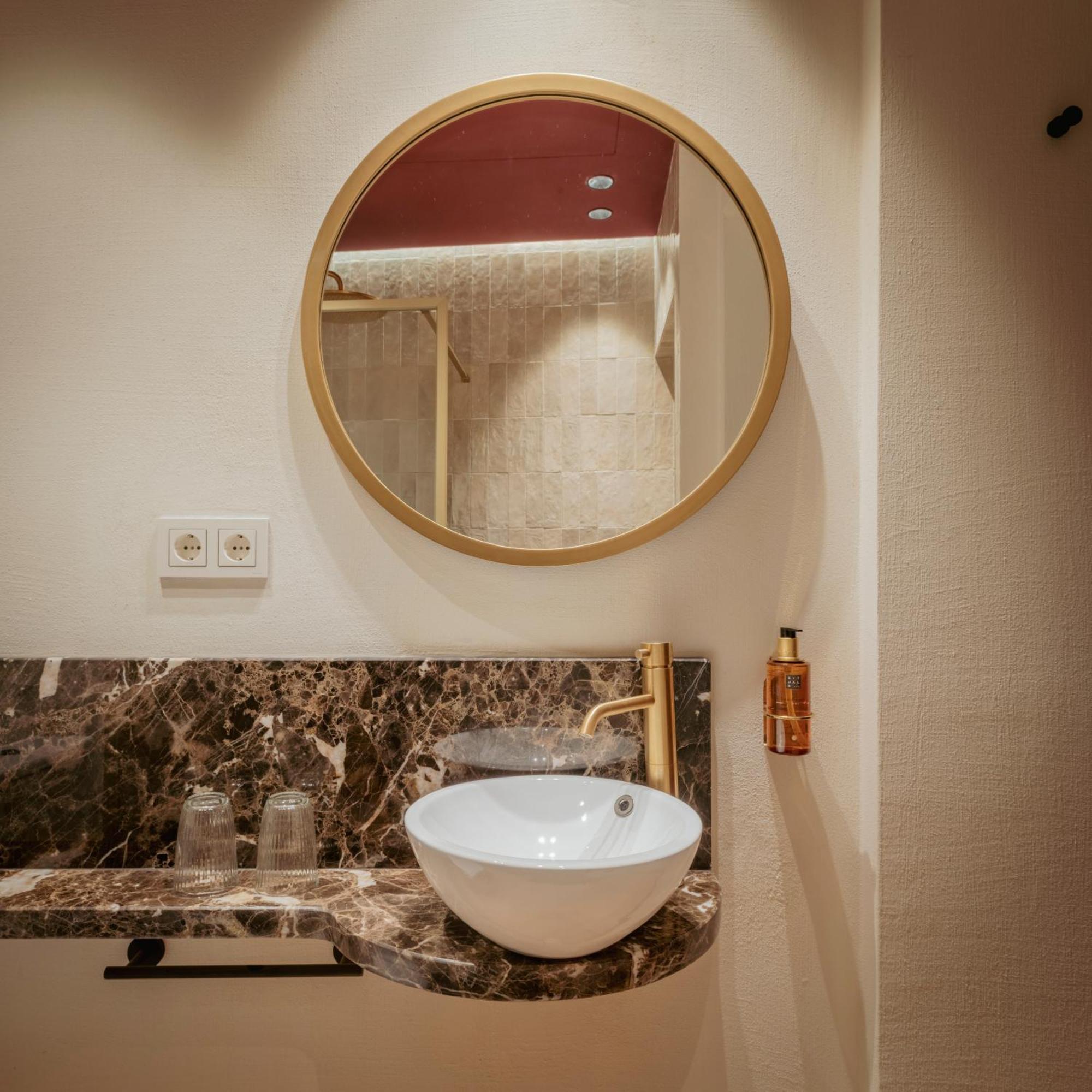 Lirium Casa Patio Hotel Seville Ngoại thất bức ảnh