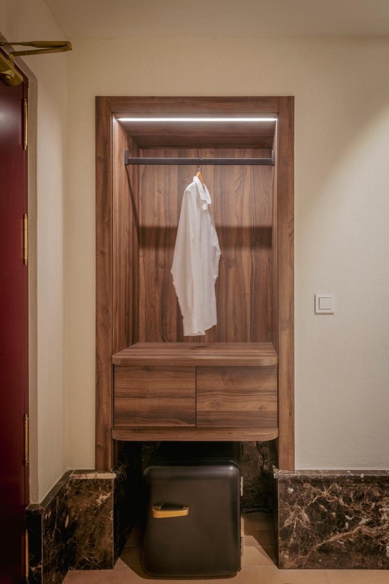 Lirium Casa Patio Hotel Seville Phòng bức ảnh